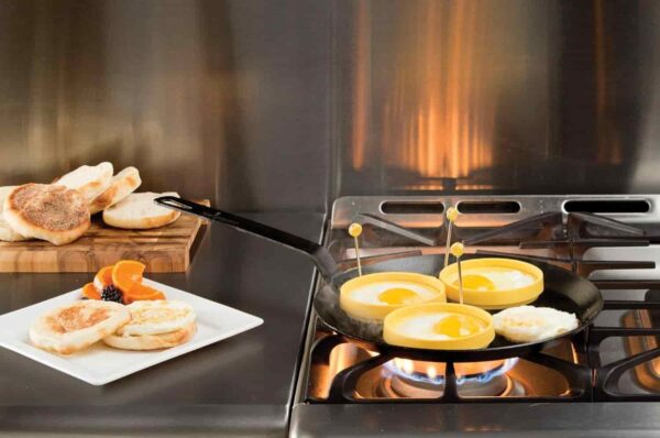 تابه کربن استیل 38 سانتی لاج Lodge Carbon Steel Skillet - تصویر 4