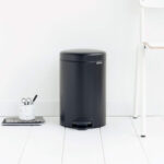 سطل زباله برابانتیا مدل BRABANTIA Pedal Bin  گنجایش 12 لیتر